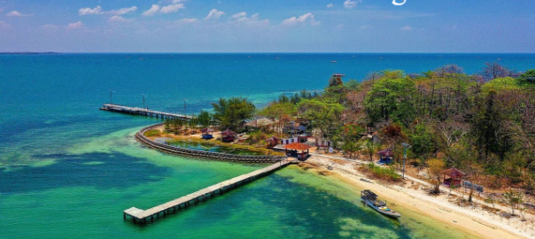 Menyelami Keindahan Pantai Pulau Panjang Jepara
