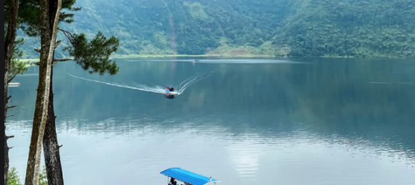 Area Pandangan Pertama Telaga